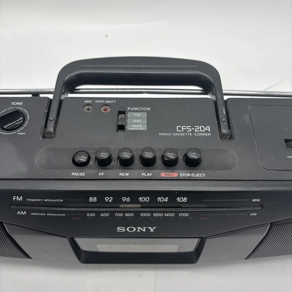 Vintage Sony CFS-204 Raido Dual Cassette Recorder  Boombox. Tape Needs Repair.